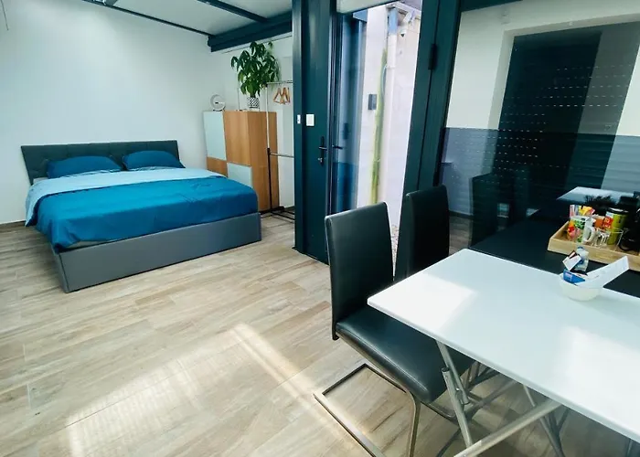 Val D'europe Eva Серри